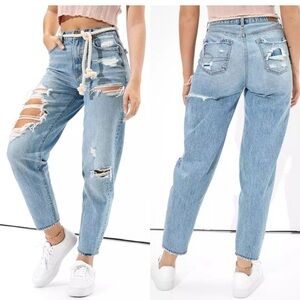 American‎ Eagle Distressed Ripped Relaxed Mom Jeans Size 2 SHORT